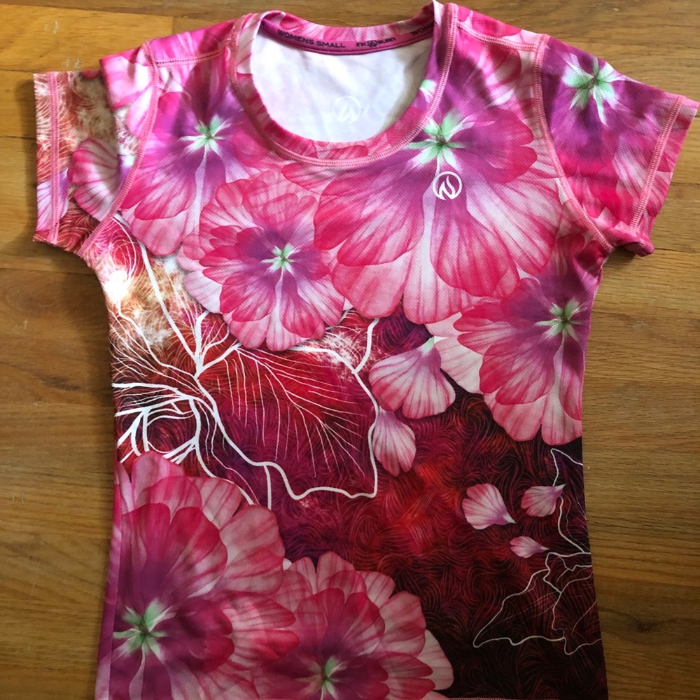 Camellia Tech Tee